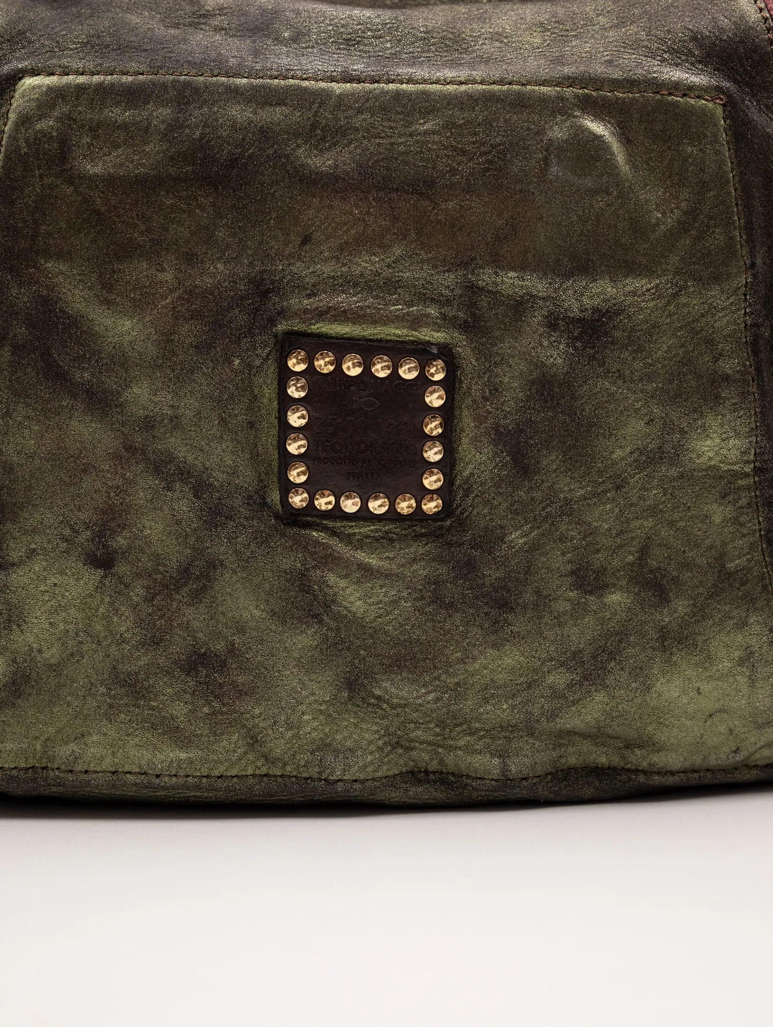 Borsa Patch Campomaggi in Pelle Laminata Piombo Verde Militare e Rosso