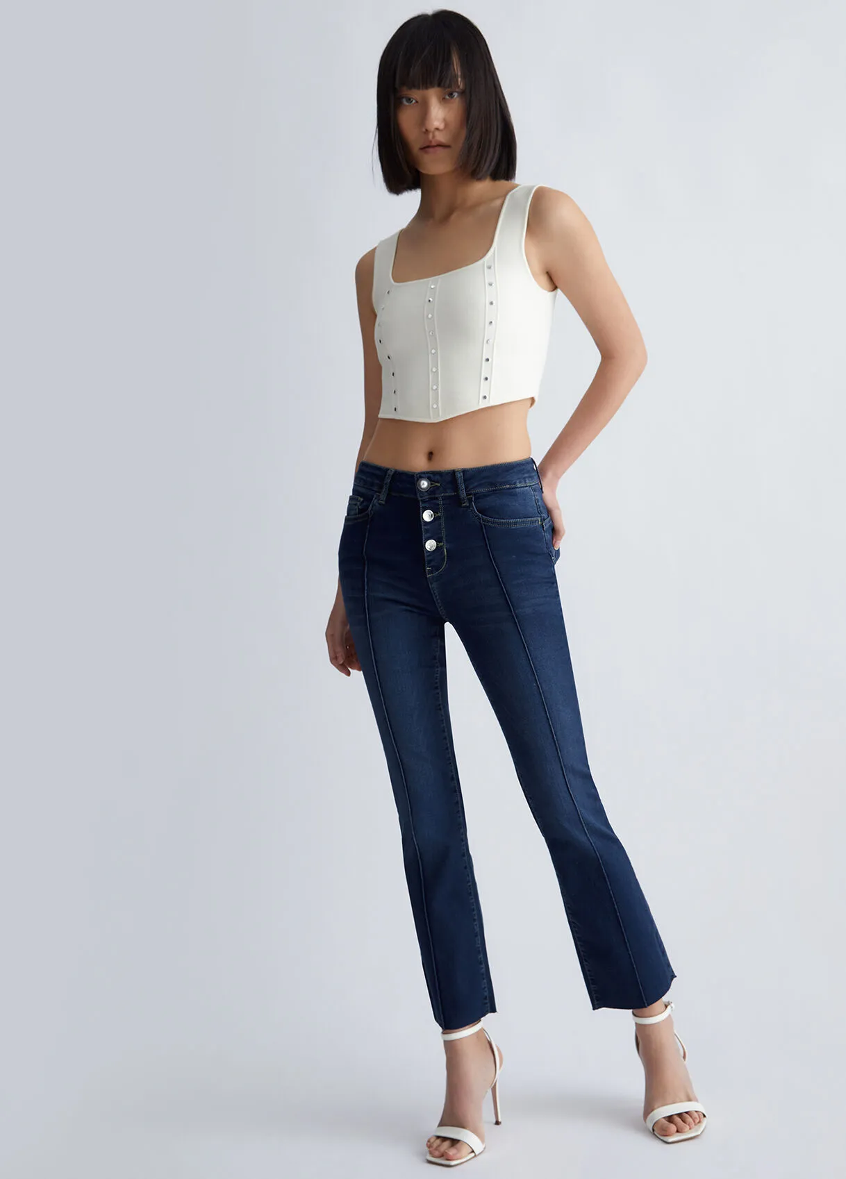 Jeans cropped bottom up