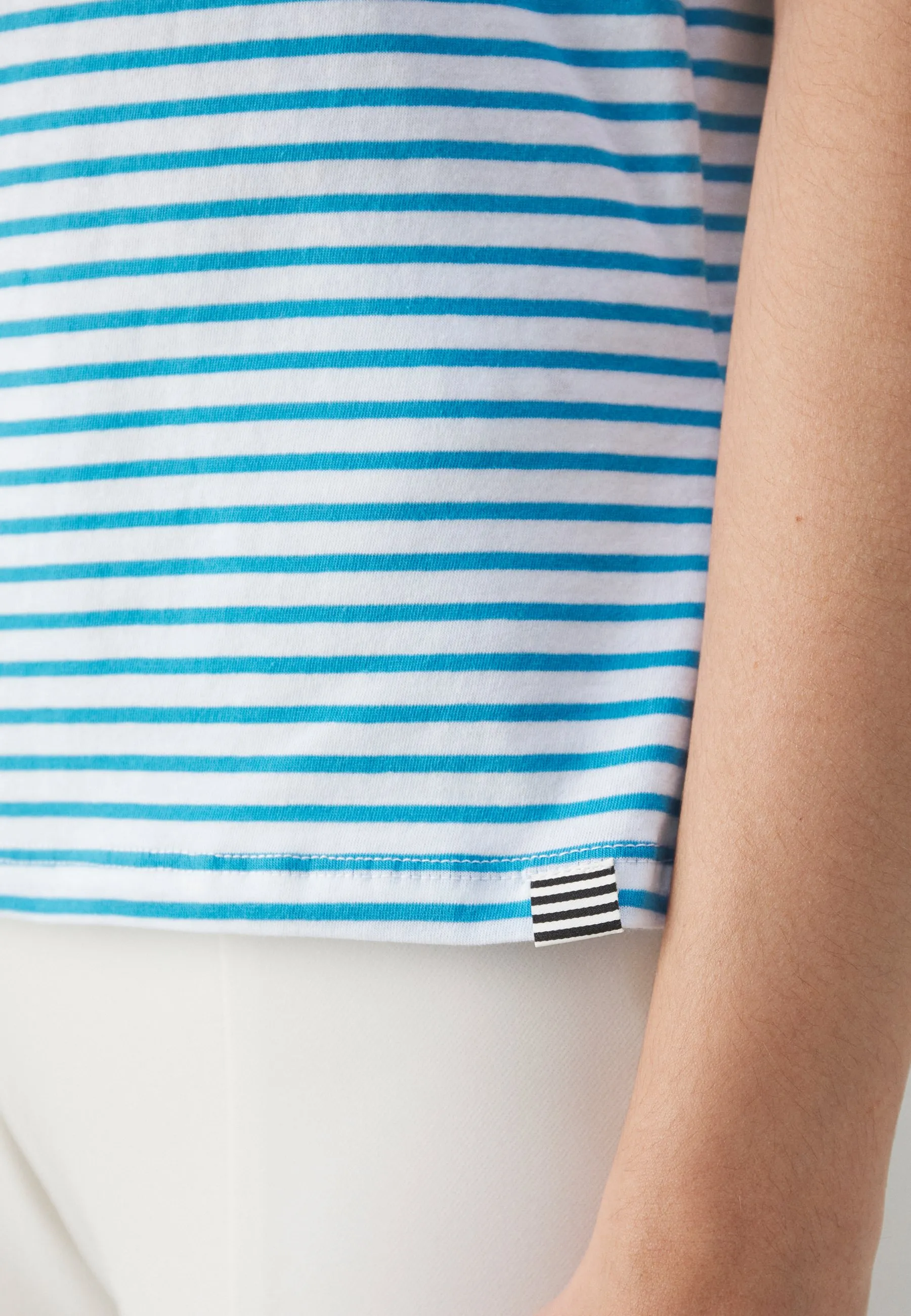 STRIPE TEASY TEE - T-shirt con stampa